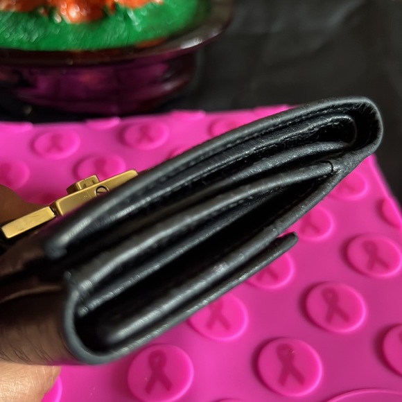 Gucci Medium Wallet with double coins slots and cards 💳 slots - Picture 8 of 8